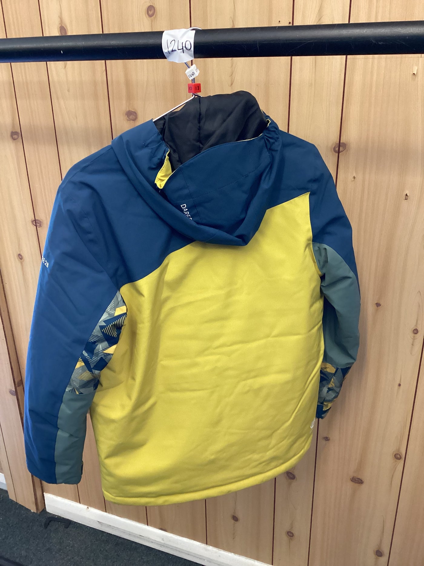 Pre-Loved Dare2B Kids' Humour II Ski Jacket | Moss  Age 13 (1240): Grade B