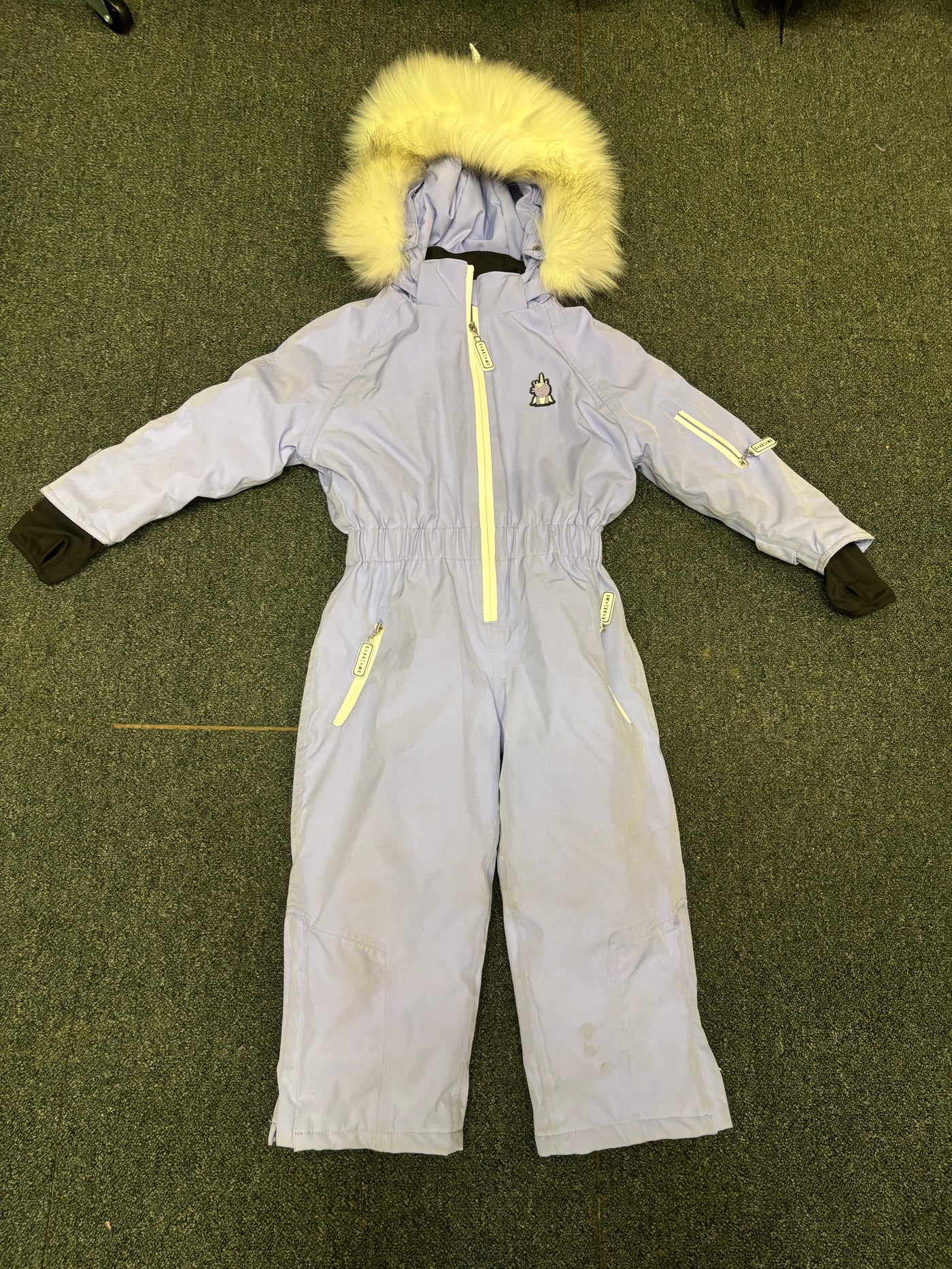 Pre-Loved Roarsome SPARKLE the Unicorn Snowsuit Age 3-4 (2099)