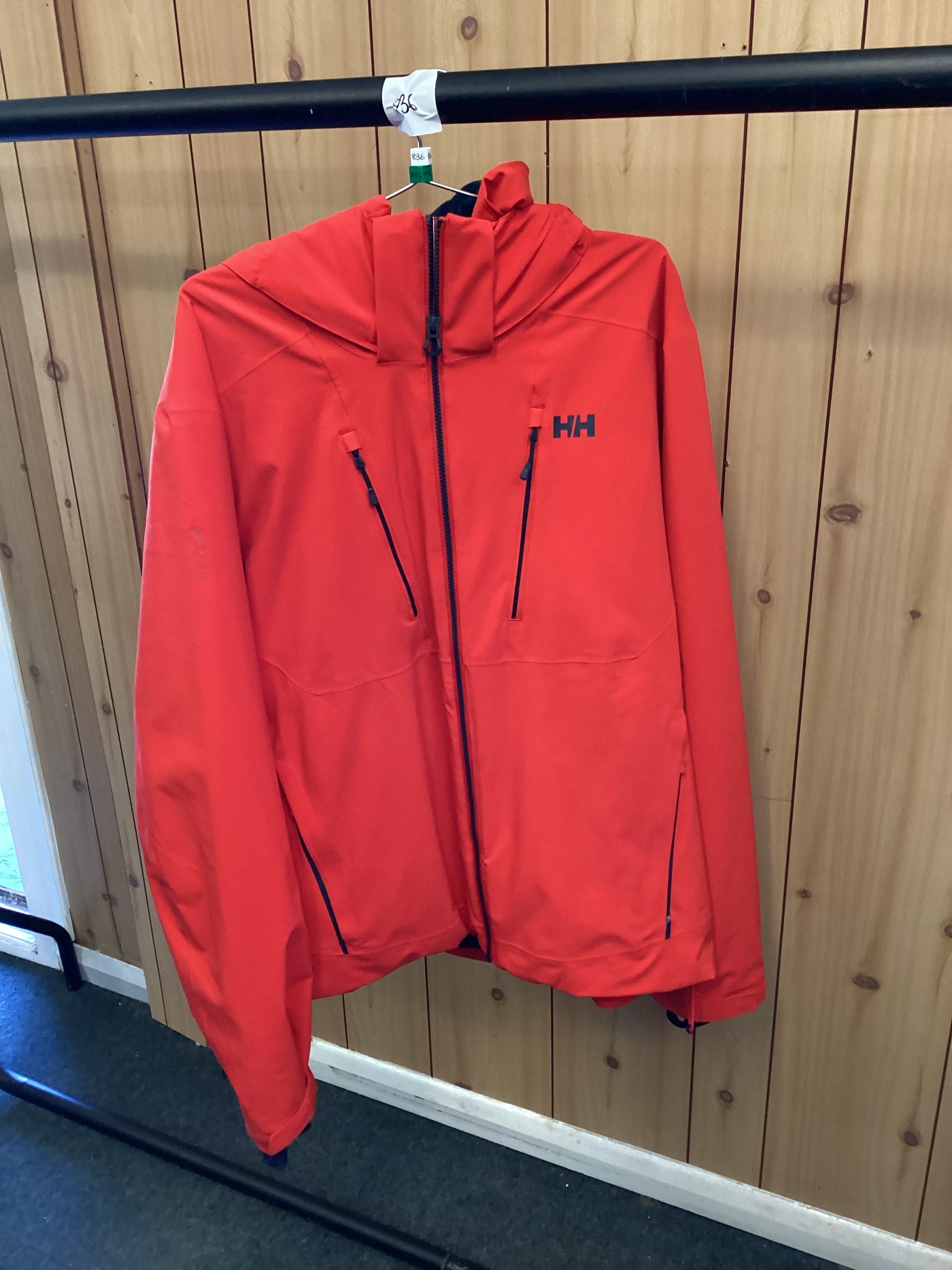 Pre-Loved Helly Hansen Alpha 4.0 Mens Ski Jacket Red 2XL (836): Grade B