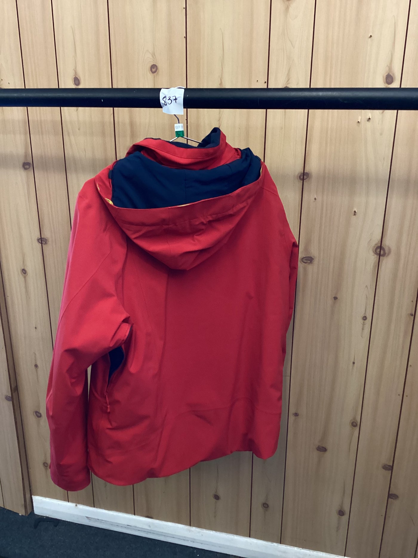 Pre-Loved Helly Hansen Alpha 4.0 Mens Ski Jacket Red L (837): Grade A