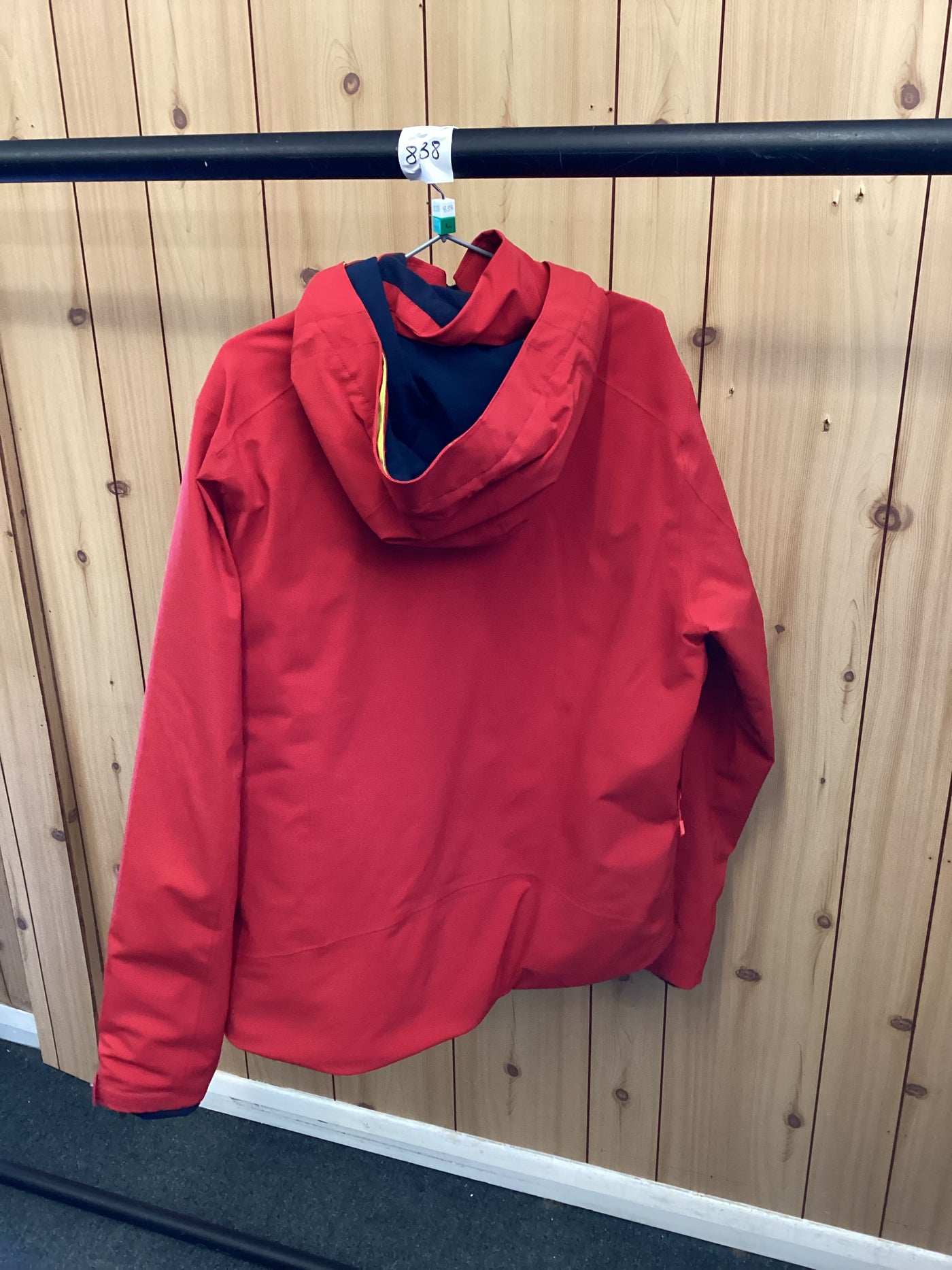 Pre-Loved Helly Hansen Alpha 4.0 Mens Ski Jacket Red L (838): Grade A